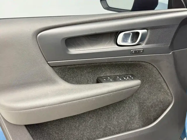 Volvo C40 — Фото автомобиля 15