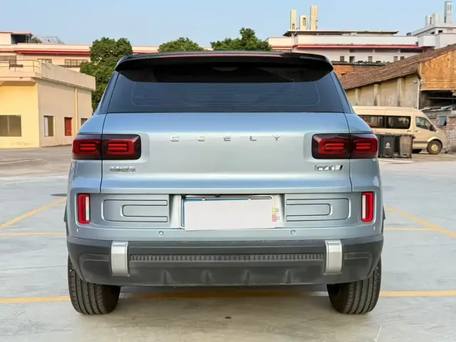 Geely ICON — Фото автомобиля 12