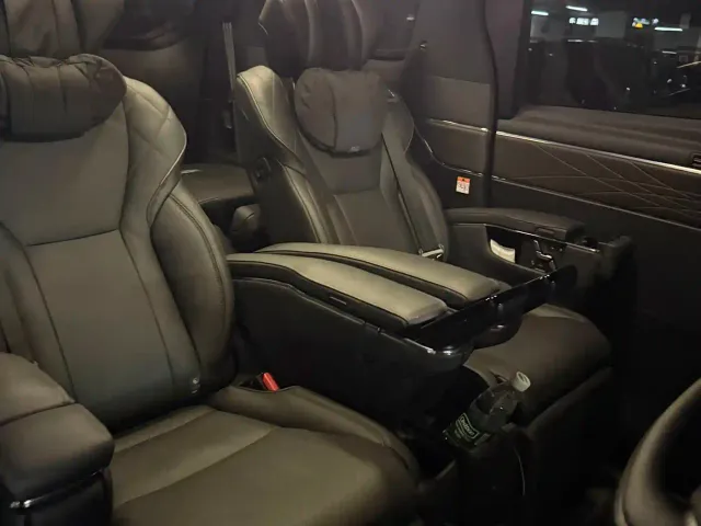 Toyota Alphard — Фото автомобиля 4