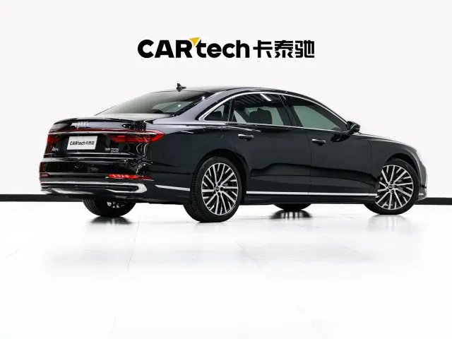 Audi A8 — Фото автомобиля 4