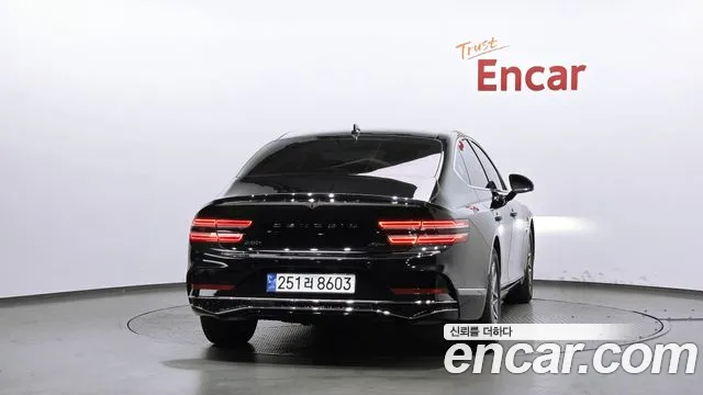 Genesis G80 RG3 — Фото автомобиля 4