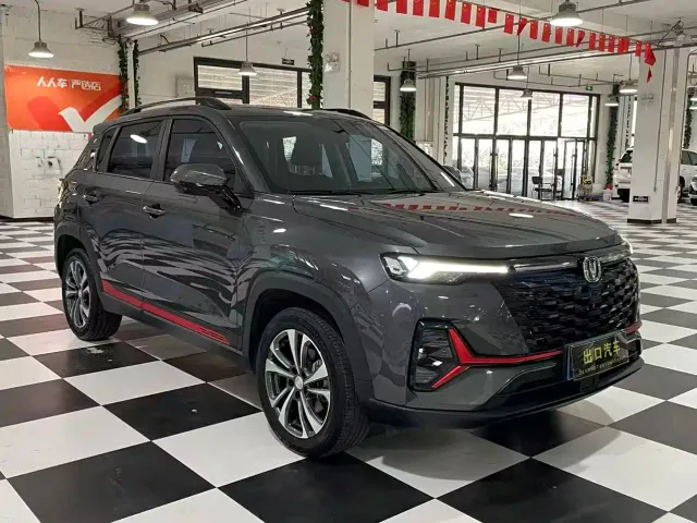 Changan CS35 Plus — Фото автомобиля 3