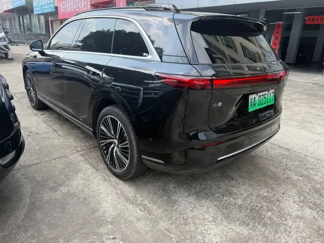 Xpeng G9 — Фото автомобиля 6