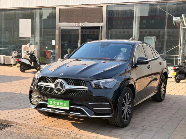 Фотография автомобиля — Mercedes-Benz GLE Coupe