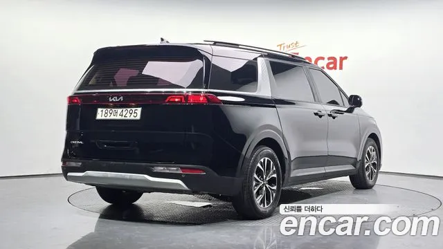 Kia Canival Carnival 4 поколение Дизель 9 мест Prestige — Фото автомобиля 2