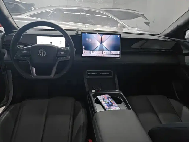 BYD Qin L — Фото автомобиля 9