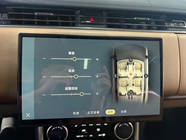 Land Rover Range Rover — Фото автомобиля 14