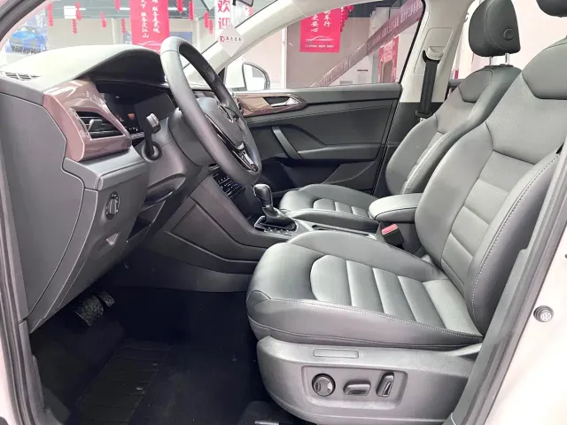 Volkswagen Tharu — Фото автомобиля 9