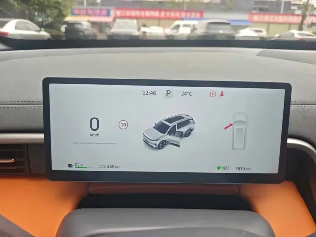 Dongfeng eπ 008 — Фото автомобиля 11