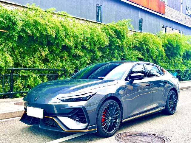Фотография автомобиля — Changan UNI-V