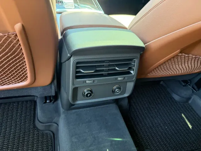 Audi Q7 — Фото автомобиля 20