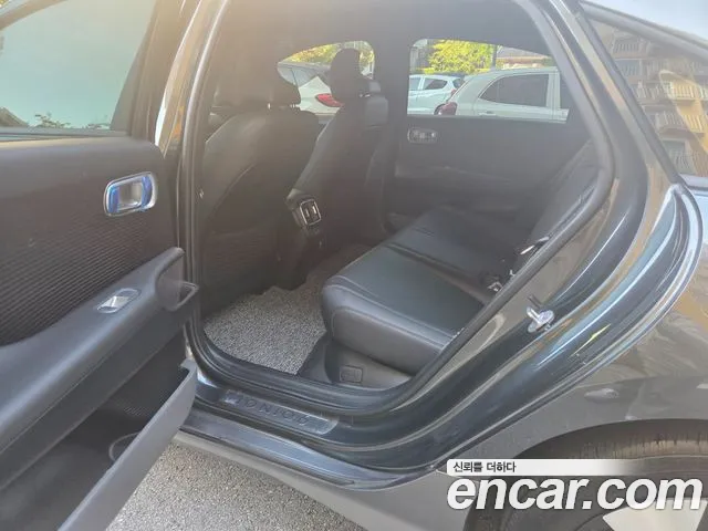 Hyundai Ioniq 6 — Фото автомобиля 10