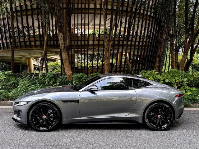 Jaguar F-Type — Фото автомобиля 3