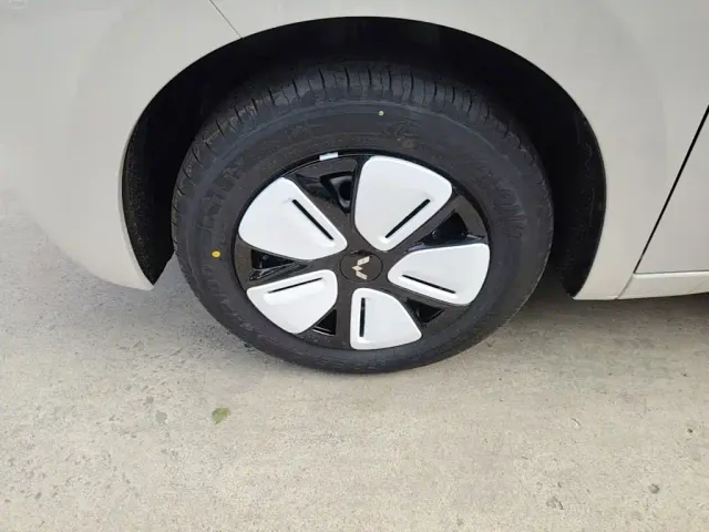 Wuling Hongguang Mini EV — Фото автомобиля 22