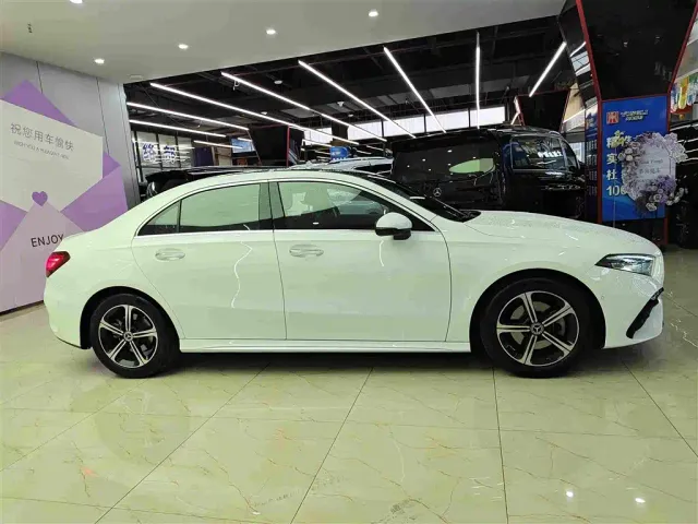 Mercedes-Benz A-Class — Фото автомобиля 13