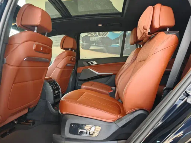 BMW X7 — Фото автомобиля 13