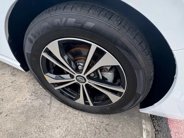 Nissan Sylphy — Фото автомобиля 5