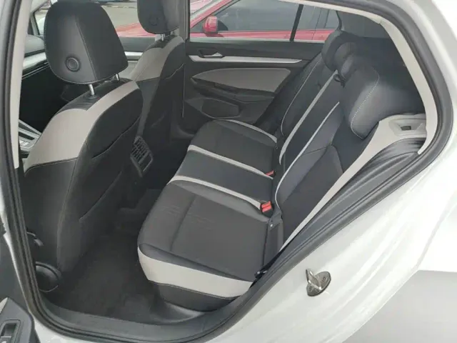 Volkswagen Golf 2021 280TSI DSG Pro — Фото автомобиля 16