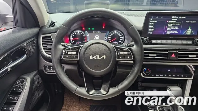 Kia Seltos — Фото автомобиля 19