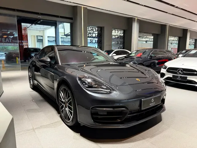 Porsche Panamera — Фото автомобиля 21