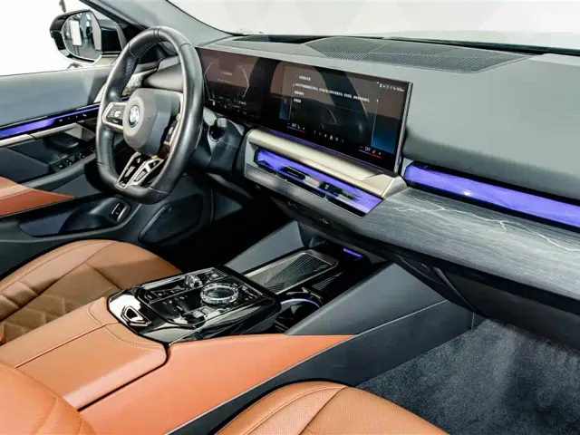 BMW 5 Series — Фото автомобиля 19