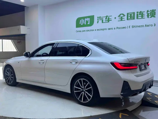 BMW 3 Series — Фото автомобиля 4