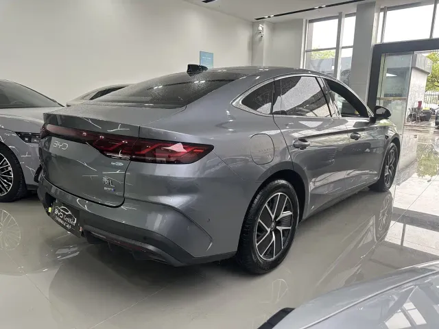 BYD Qin L — Фото автомобиля 8