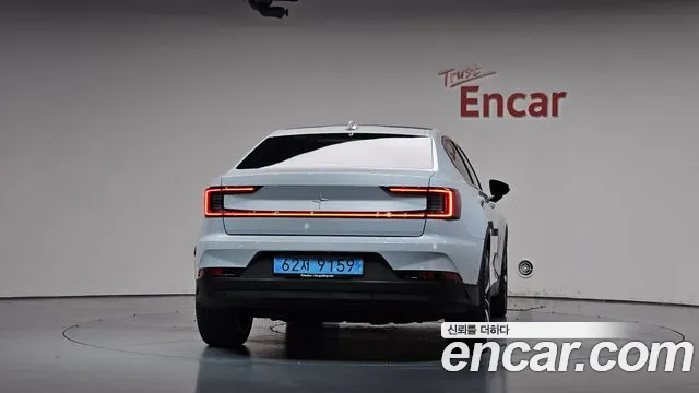 Polestar 2 — Фото автомобиля 3