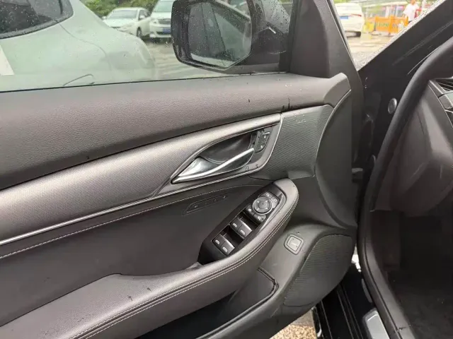 Cadillac CT5 — Фото автомобиля 4