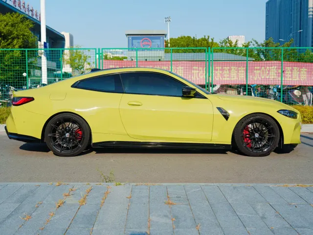 BMW M4 — Фото автомобиля 4