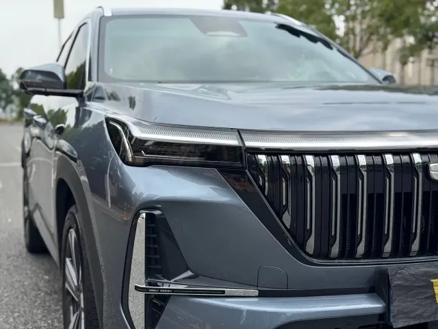 Geely Boyue L — Фото автомобиля 10