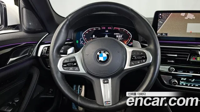 BMW 5 Series G30 — Фото автомобиля 13