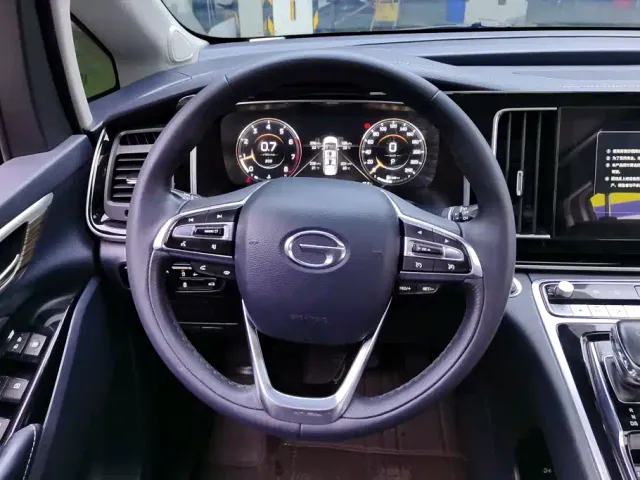 GAC Trumpchi M8 — Фото автомобиля 15