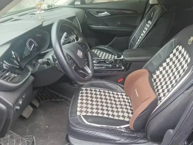 Buick Envision S — Фото автомобиля 3