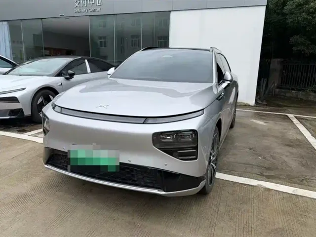 Xpeng G9 — Фото автомобиля 2