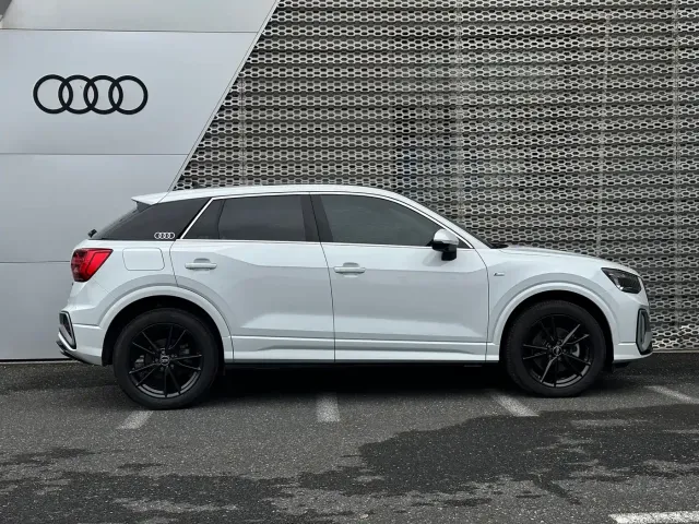 Audi Audi Q2L 2024 35TFSI Progressive Sport — Фото автомобиля 3