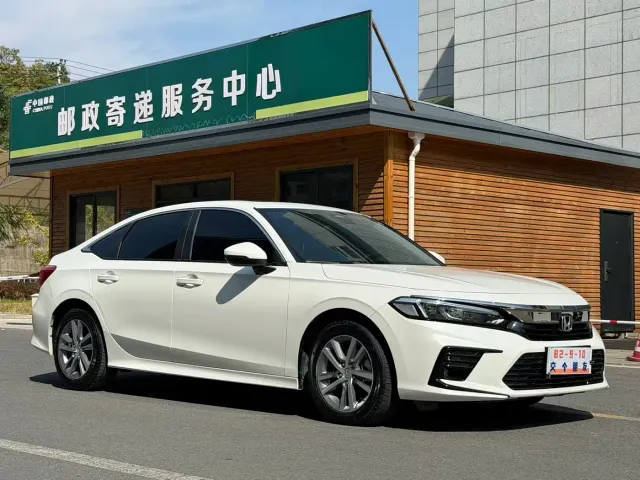 Honda Civic — Фото автомобиля 3