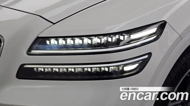 Genesis GV80 — Фото автомобиля 22