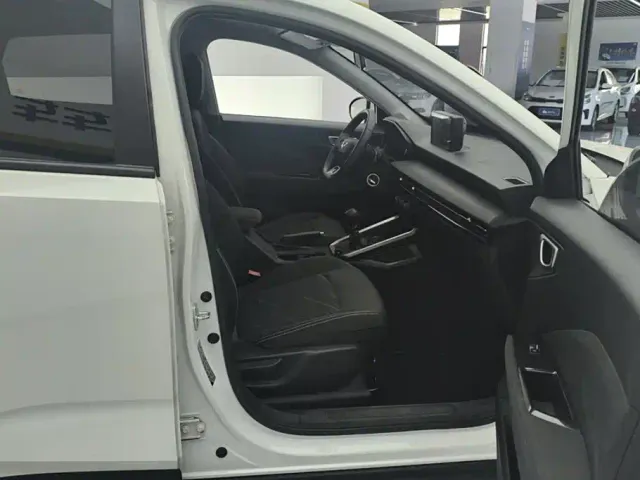 Wuling Xingchi — Фото автомобиля 8