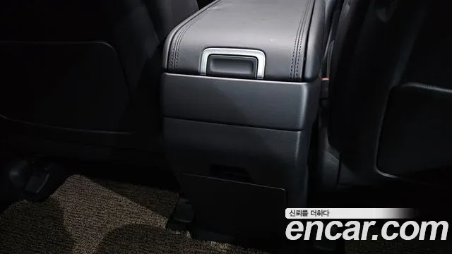 Hyundai Santafe Santa Fe (MX5) Бензин 2.5T 4WD — Фото автомобиля 30