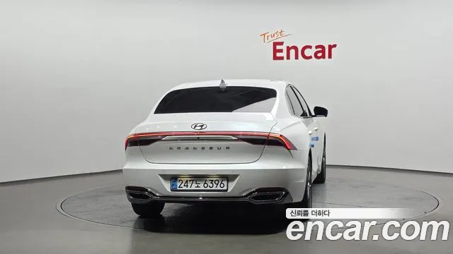 Hyundai Grandeur Новый Grandeur IG — Фото автомобиля 4