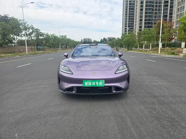 Shangjie Z7T — Фото автомобиля 2