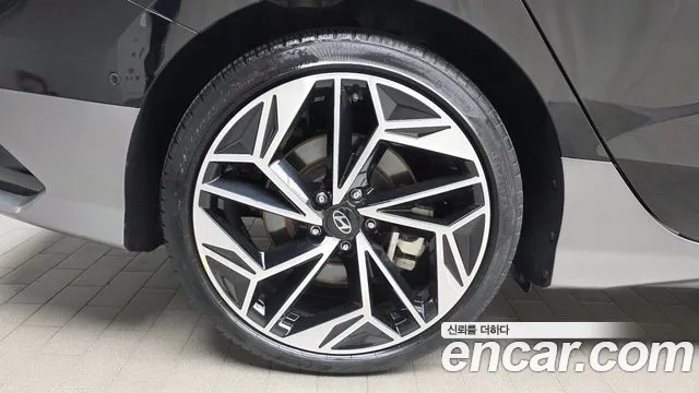 Hyundai Ioniq6 Long Range AWD — Фото автомобиля 5