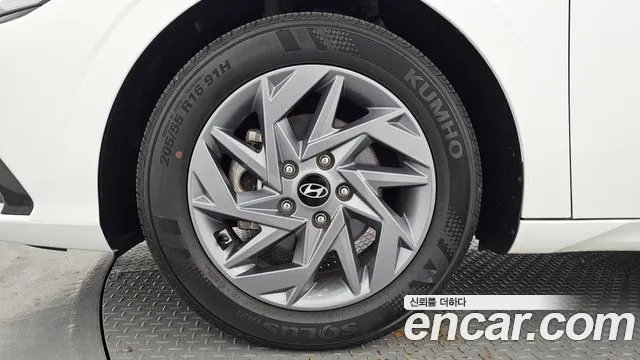 Hyundai AVANTE Новый Avante (CN7) — Фото автомобиля 4