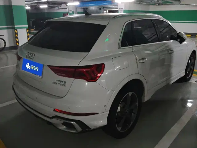Audi Q3 — Фото автомобиля 3