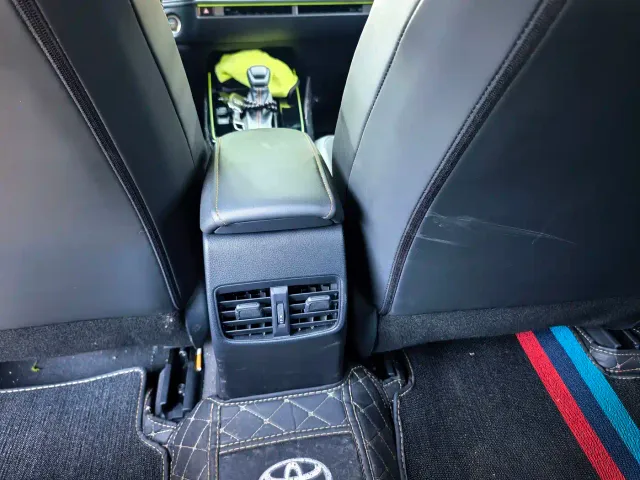 Toyota Corolla — Фото автомобиля 12