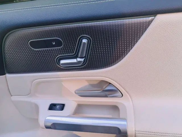 Mercedes-Benz EQB — Фото автомобиля 9