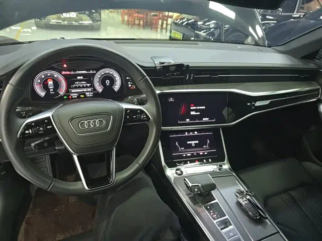 Audi A6L — Фото автомобиля 9