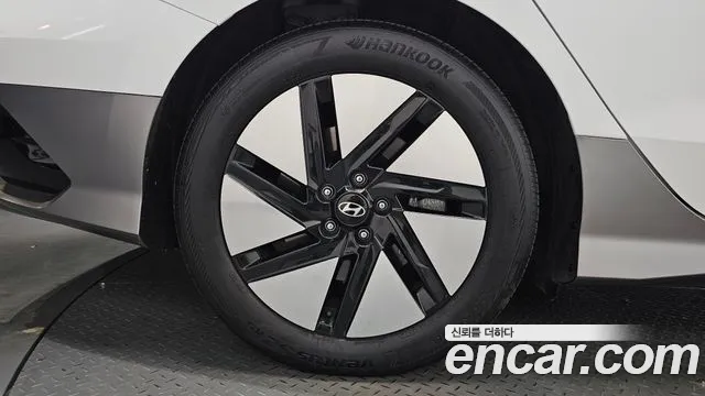 Hyundai Ioniq 6 — Фото автомобиля 6