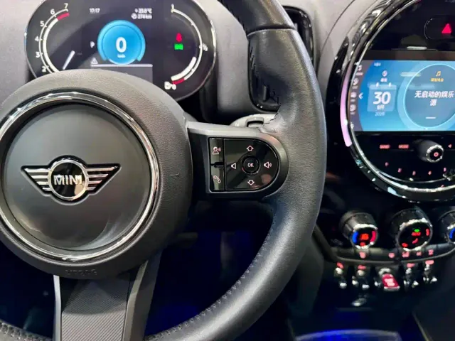 MINI Countryman — Фото автомобиля 21